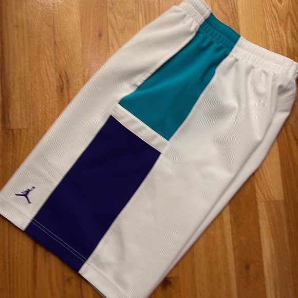 Air Jordan Shorts - Picture 4 of 4